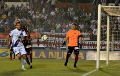 Foto de la galería: Guaraní desaprovechó un penal y quedó con un empate amargo
