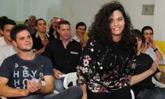 Foto de la galería: Emoción y alegría en la colación de los técnicos egresados del Janssen