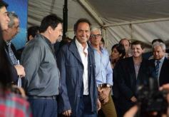 Foto de la galería: Scioli recorrió Itaembé Guazú con Maurice Closs