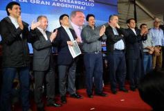 Foto de la galería: Scioli recorrió Itaembé Guazú con Maurice Closs