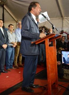 Foto de la galería: Scioli recorrió Itaembé Guazú con Maurice Closs