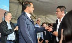 Foto de la galería: Scioli recorrió Itaembé Guazú con Maurice Closs