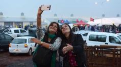 Foto de la galería: Scioli recorrió Itaembé Guazú con Maurice Closs