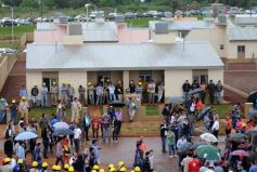 Foto de la galería: Scioli recorrió Itaembé Guazú con Maurice Closs