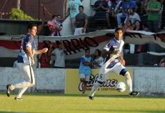 Foto de la galería: La Franja goleó y en la última fecha se define su futuro