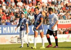 Foto de la galería: La Franja goleó y en la última fecha se define su futuro