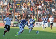 Foto de la galería: La Franja goleó y en la última fecha se define su futuro