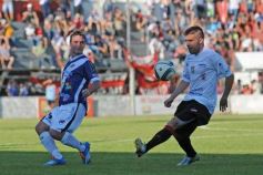 Foto de la galería: La Franja goleó y en la última fecha se define su futuro