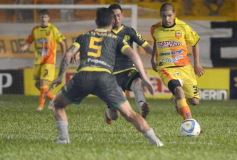 Foto de la galería: Crucero volvió a perder en su despedida de la Primera División