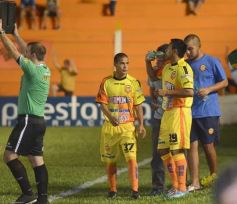 Foto de la galería: Crucero volvió a perder en su despedida de la Primera División