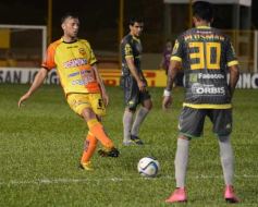 Foto de la galería: Crucero volvió a perder en su despedida de la Primera División