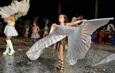 Foto de la galería: Show de Scolas, la despedida de la Estudiantina 2015, y los ganadores en acción