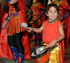 Foto de la galería: Show de Scolas, la despedida de la Estudiantina 2015, y los ganadores en acción