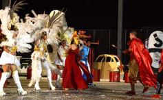 Foto de la galería: Show de Scolas, la despedida de la Estudiantina 2015, y los ganadores en acción