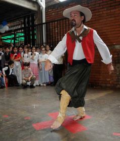 Foto de la galería: El Día de la Tradición se vivió en el Colegio del Carmen