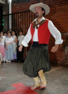 Foto de la galería: El Día de la Tradición se vivió en el Colegio del Carmen