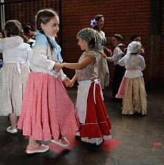 Foto de la galería: El Día de la Tradición se vivió en el Colegio del Carmen