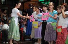 Foto de la galería: El Día de la Tradición se vivió en el Colegio del Carmen