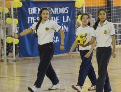 Foto de la galería: Los chicos del Colegio del Carmen se lucieron en la Fiesta de la Educación Física