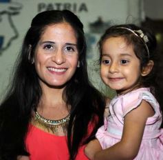 Foto de la galería: Mabel Noemí festejó los 50 con una fiesta alegre y emotiva