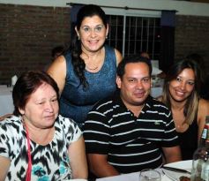 Foto de la galería: Mabel Noemí festejó los 50 con una fiesta alegre y emotiva