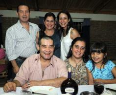 Foto de la galería: Mabel Noemí festejó los 50 con una fiesta alegre y emotiva