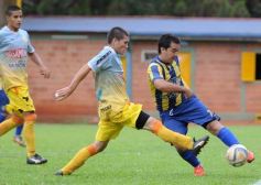 Foto de la galería: Liga Posadeña: Crucero le ganó a Mitre y sueña