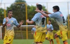 Foto de la galería: Liga Posadeña: Crucero le ganó a Mitre y sueña