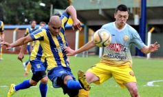 Sixto Fotografías. Deportes. Liga Posadeña A - Liga Posadeña: Crucero le ganó a Mitre y sueña