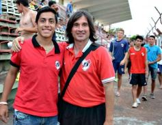 Foto de la galería: Un empate que no benefició a ninguno