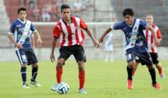 Sixto Fotografías. Deportes. Liga Posadeña A - Un empate que no benefició a ninguno