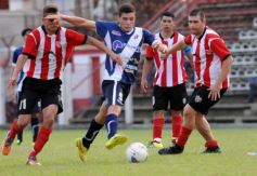 Foto de la galería: Un empate que no benefició a ninguno