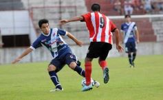 Foto de la galería: Un empate que no benefició a ninguno