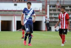 Foto de la galería: Un empate que no benefició a ninguno