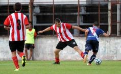 Foto de la galería: Un empate que no benefició a ninguno