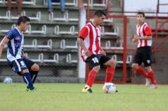 Foto de la galería: Un empate que no benefició a ninguno