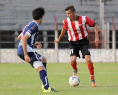 Foto de la galería: Un empate que no benefició a ninguno