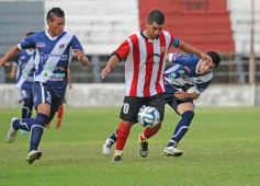 Foto de la galería: Un empate que no benefició a ninguno