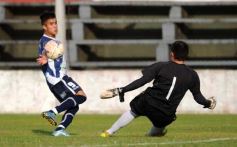 Foto de la galería: Un empate que no benefició a ninguno