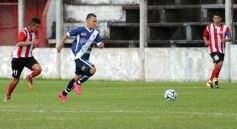 Foto de la galería: Un empate que no benefició a ninguno