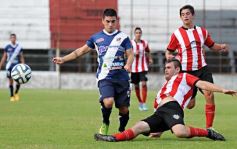 Foto de la galería: Un empate que no benefició a ninguno