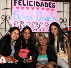 Foto de la galería: Felicitaciones Silvina, nueva abogada!!