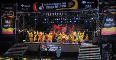 Foto de la galería: Empezó el gran festival de cara al río Paraná