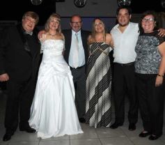 Foto de la galería: Mariela y Gabriel, matrimonio y fiesta