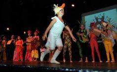 Foto de la galería: Los talentos de la Escuela de Comedia Musical brillaron en el Montoya