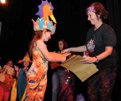 Foto de la galería: Los talentos de la Escuela de Comedia Musical brillaron en el Montoya