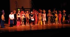 Foto de la galería: Los talentos de la Escuela de Comedia Musical brillaron en el Montoya