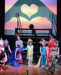 Foto de la galería: Los talentos de la Escuela de Comedia Musical brillaron en el Montoya