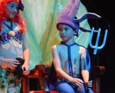 Foto de la galería: Los talentos de la Escuela de Comedia Musical brillaron en el Montoya