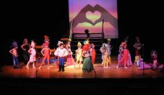 Foto de la galería: Los talentos de la Escuela de Comedia Musical brillaron en el Montoya